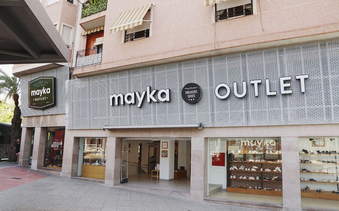 Fachada Mayka Hipercrak por studio 17