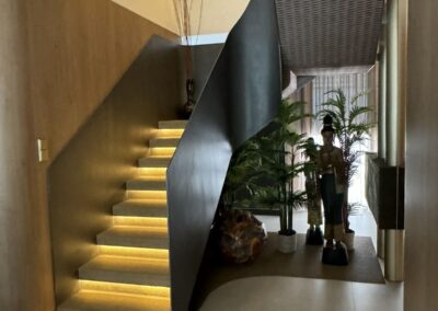 Escalera en chapa de acero al carbono